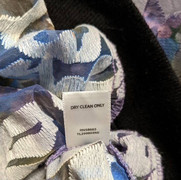 Tildon Sheer Embroidered Floral Top Multi L - Picture 5 of 7